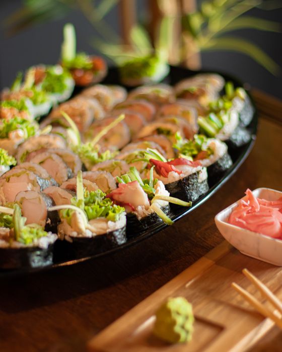 Tabla de sushi variado
