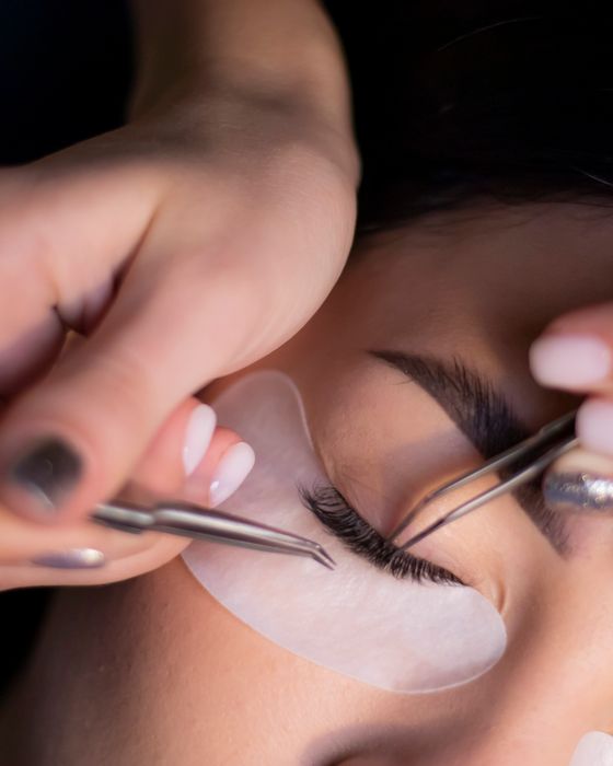 Aplicación de extensiones de pestañas